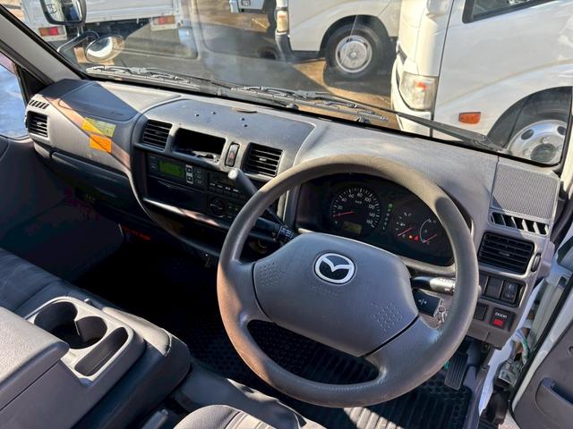 ボンゴトラック 　冷蔵冷凍　Ｂカメラ　両サイドドア付　ー２０度　スタンバイ付（13枚目）