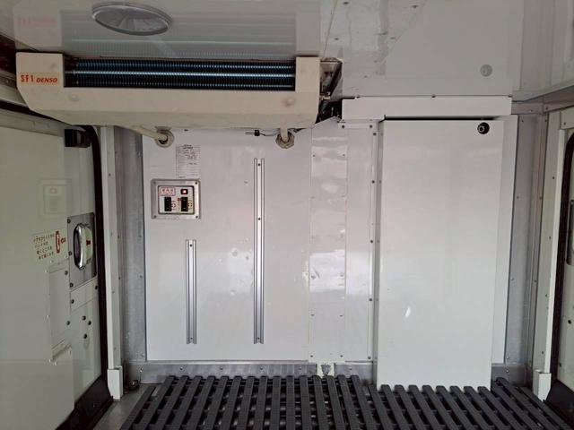 ボンゴトラック 　冷蔵冷凍　Ｂカメラ　両サイドドア付　ー２０度　スタンバイ付（19枚目）