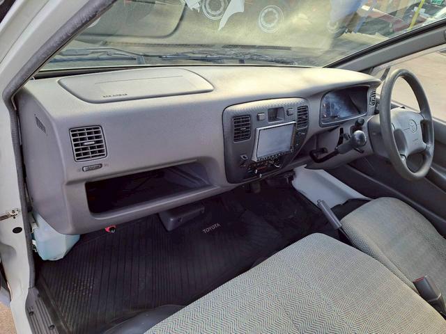 ライトエーストラック 　４ＷＤ　ナビ付　ウイングホロ（11枚目）