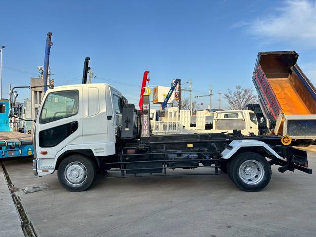 ファイター 　フックロール　積載５．７ｔ　ベッド付　ステンレスフェンダー（8枚目）