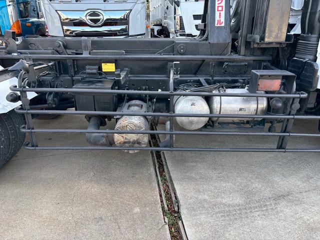 ファイター 　フックロール　積載５．７ｔ　ベッド付　ステンレスフェンダー（23枚目）