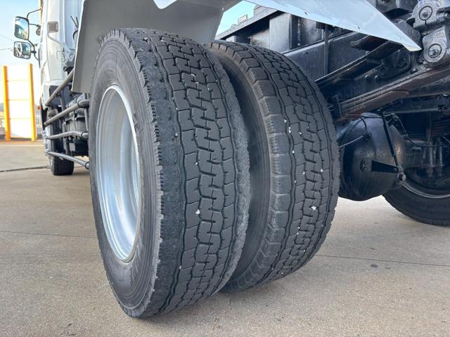 ファイター 　フックロール　積載５．７ｔ　ベッド付　ステンレスフェンダー（29枚目）