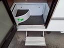 ソーラーパック 発電機 インバーター ルームエアコン 電子レンジ シンク 冷蔵庫 バンクベッド ラウンジ 外部電源 ナビ TV Bカメラ ドライブレコーダー ETC(32枚目)