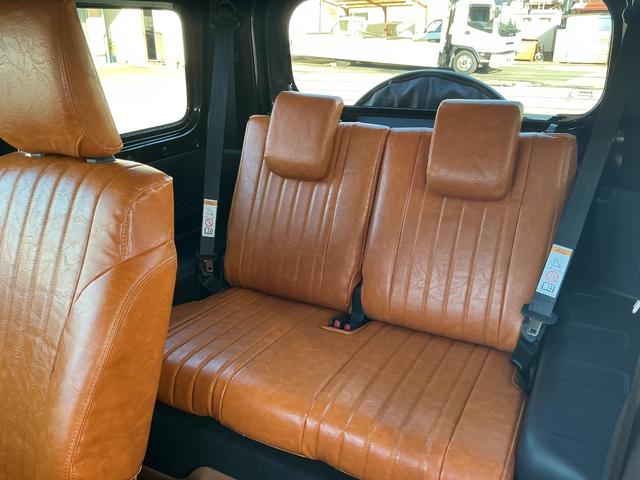 ジムニー ＸＣ　☆届出済未使用車　グラントレックＲ／Ｔ　社外グリル　シートカバー　背面タイヤカバー　ディスプレイオーディオ　Ｂｌｕｅｔｏｏｔｈ　ＨＤＭＩケーブル　ＥＴＣ　ＬＥＤヘッドライト　スズキセーフティ（18枚目）