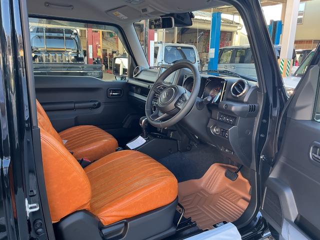 ジムニー ＸＣ　☆届出済未使用車　グラントレックＲ／Ｔ　社外グリル　シートカバー　背面タイヤカバー　ディスプレイオーディオ　Ｂｌｕｅｔｏｏｔｈ　ＨＤＭＩケーブル　ＥＴＣ　ＬＥＤヘッドライト　スズキセーフティ（19枚目）