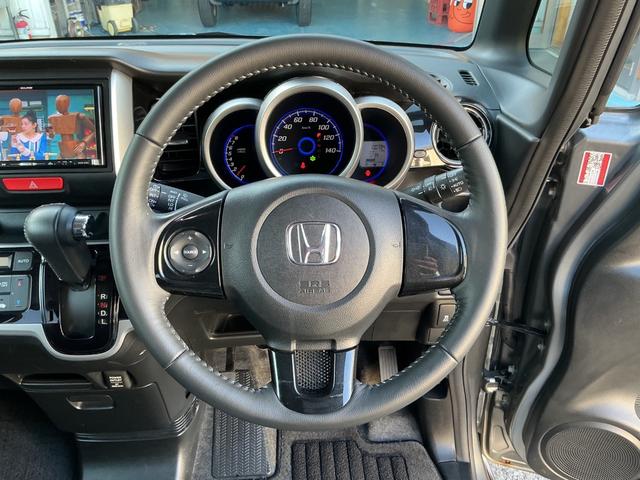 Ｎ－ＢＯＸカスタム Ｇ　ＳＳパッケージ　社外ナビ　ＴＶ　ＥＴＣ　両側パワースライドドア　ディスチャージヘッドライト　フォグランプ　純正１４インチアルミホイール　修復歴無し（4枚目）