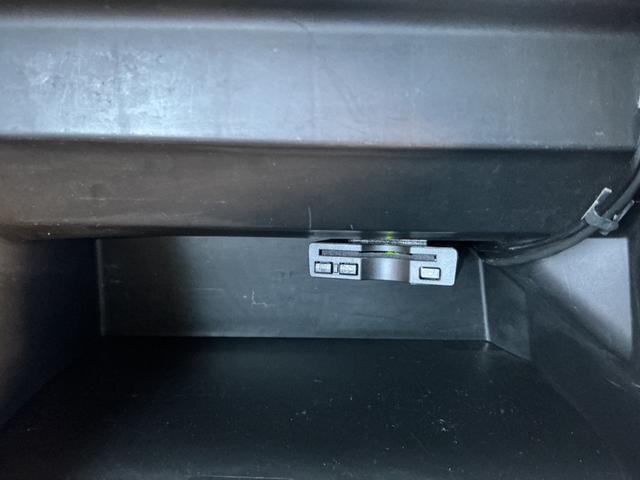 Ｎ－ＢＯＸカスタム Ｇ　ＳＳパッケージ　社外ナビ　ＴＶ　ＥＴＣ　両側パワースライドドア　ディスチャージヘッドライト　フォグランプ　純正１４インチアルミホイール　修復歴無し（12枚目）