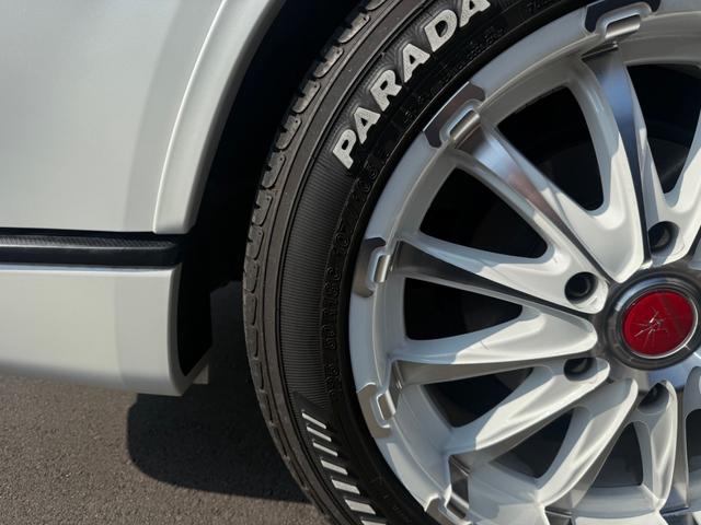 ハイエースバン スーパーＧＬ　ダークプライムＩＩ　アルパインフリップダウンモニター／スナートキー／社外アルミ／ホワイトレター／パワースライドドア／（6枚目）