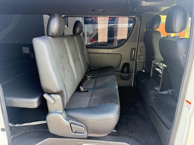 ハイエースバン スーパーＧＬ　ダークプライムＩＩ　アルパインフリップダウンモニター／スナートキー／社外アルミ／ホワイトレター／パワースライドドア／（13枚目）