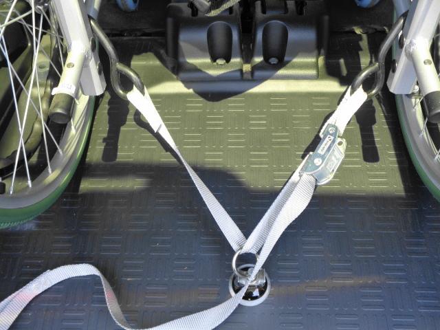 Ｎ－ＢＯＸ Ｇ・スロープ　ホンダセンシング　電動ウインチ　前倒し機能付スロープ　リヤシート付４人乗り　スマートキー　ＬＥＤライト（13枚目）