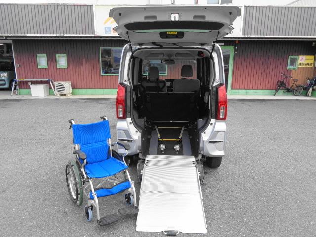 タント 　スローパー　Ｘ　リヤシート付４人乗り　電動ウインチ　前倒し機能付スロープ　電動スライドドア　純正ナビＴＶ・バックカメラ・ドライブレコーダー　スマートアシスト　ワンオーナー（8枚目）