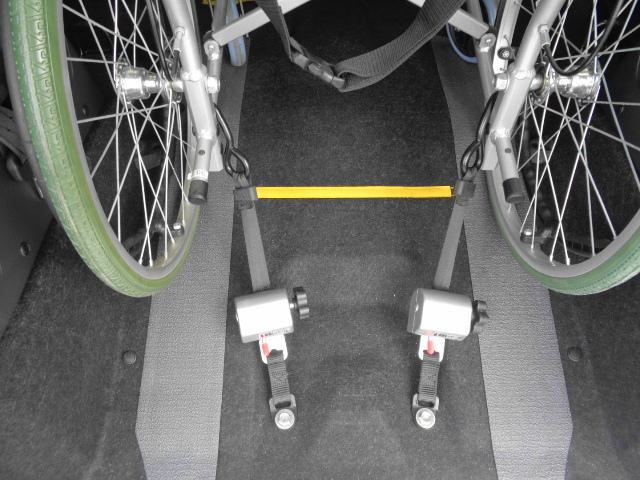 タント 　スローパー　Ｘ　リヤシート付４人乗り　電動ウインチ　前倒し機能付スロープ　電動スライドドア　純正ナビＴＶ・バックカメラ・ドライブレコーダー　スマートアシスト　ワンオーナー（12枚目）