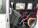 ハイブリッドＧ　車いす移動車　スロープタイプ　リヤシート付４人乗り　テールゲート一体型スロープ　デュアルカメラブレーキサポート（16枚目）