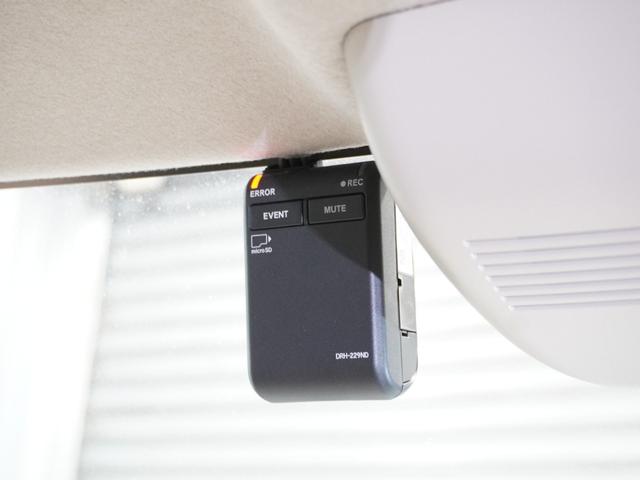 Ｎ－ＢＯＸ ベースグレード　当社デモカー　禁煙車　９インチギャザーズメモリーナビ　フルセグ　ＣＤ／ＤＶＤ　ミュージックラック　ホンダセンシング　ＬＥＤヘッドライト　ＥＴＣ　ドライブレコーダー　フロントヒーターシート　前後センサー（5枚目）