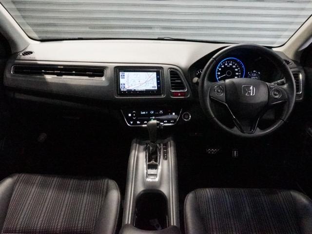 ヴェゼル Ｓ　ワンオーナー車　禁煙車　８インチギャザーズメモリーナビフルセグ　ＣＤ／ＤＶＤ　ミュージック　ＬＥＤヘッドライト　ＥＴＣ　安心パッケージ　フロントヒーターシート　パドルシフト　１７インチアルミホイール（2枚目）