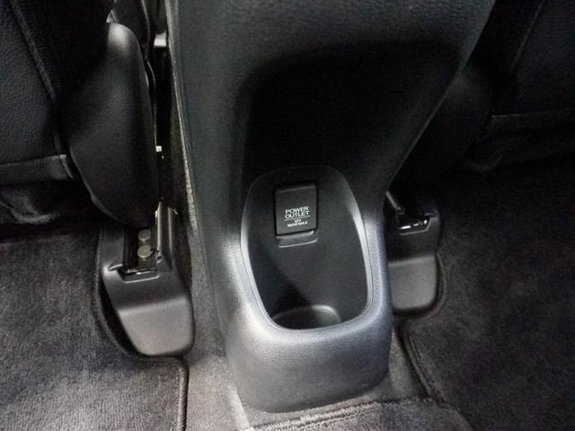 ヴェゼル Ｓ　ワンオーナー車　禁煙車　８インチギャザーズメモリーナビフルセグ　ＣＤ／ＤＶＤ　ミュージック　ＬＥＤヘッドライト　ＥＴＣ　安心パッケージ　フロントヒーターシート　パドルシフト　１７インチアルミホイール（61枚目）