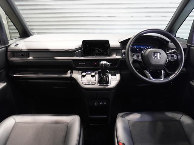 ステップワゴン スパーダ　ワンオーナー車　禁煙車　オーディオレス　ホンダセンシング　ＬＥＤヘッドライト　前後センサー　パドルシフト　１６インチアルミホイール　フロントフォグランプ　サイド・カーテンエアバック　２列目オットマン（12枚目）