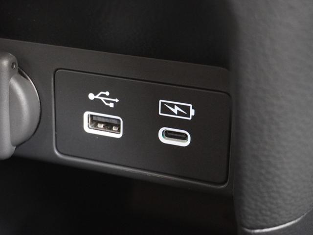 ステップワゴン スパーダ　ワンオーナー車　禁煙車　オーディオレス　ホンダセンシング　ＬＥＤヘッドライト　前後センサー　パドルシフト　１６インチアルミホイール　フロントフォグランプ　サイド・カーテンエアバック　２列目オットマン（16枚目）