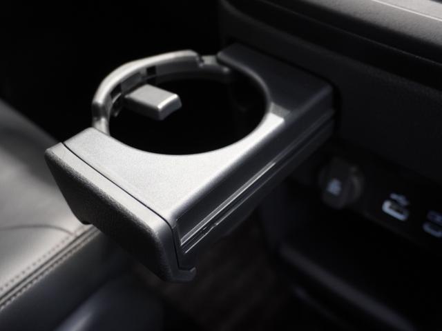 ステップワゴン スパーダ　ワンオーナー車　禁煙車　オーディオレス　ホンダセンシング　ＬＥＤヘッドライト　前後センサー　パドルシフト　１６インチアルミホイール　フロントフォグランプ　サイド・カーテンエアバック　２列目オットマン（40枚目）