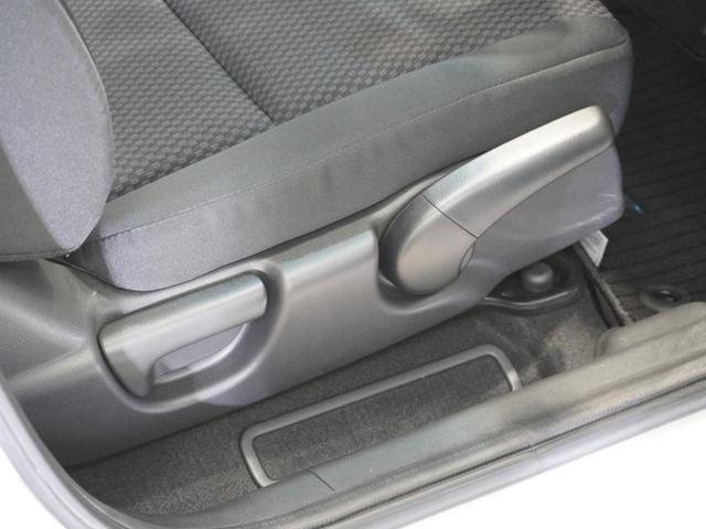 フィット １３Ｇ・Ｌホンダセンシング　ワンオーナー車　禁煙車　いまコレ＋　ギャザーズメモリーナビ　ＣＤ　ホンダセンシング　ＬＥＤヘッドライト　ＥＴＣ　前後ドライブレコーダー　クルーズコントロール　サイド・カーテンエアバック　フォグランプ（18枚目）