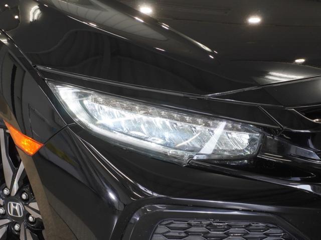 シビック ハッチバック　ワンオーナー車　禁煙車　いまコレ＋　ケンウッドフルセグ　ＣＤ／ＤＶＤ　メモリーナビ　ホンダセンシング　ＬＥＤヘッドライト　ＥＴＣ　ドライブレコーダー　フロントヒーターシート　１８インチアルミホイール（9枚目）