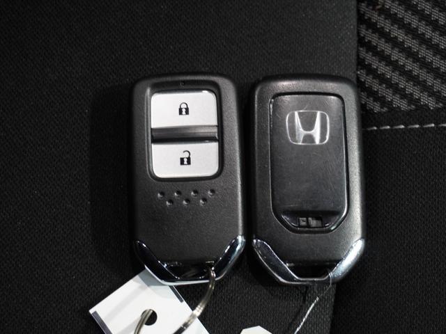 シビック ハッチバック　ワンオーナー車　禁煙車　いまコレ＋　ケンウッドフルセグ　ＣＤ／ＤＶＤ　メモリーナビ　ホンダセンシング　ＬＥＤヘッドライト　ＥＴＣ　ドライブレコーダー　フロントヒーターシート　１８インチアルミホイール（45枚目）