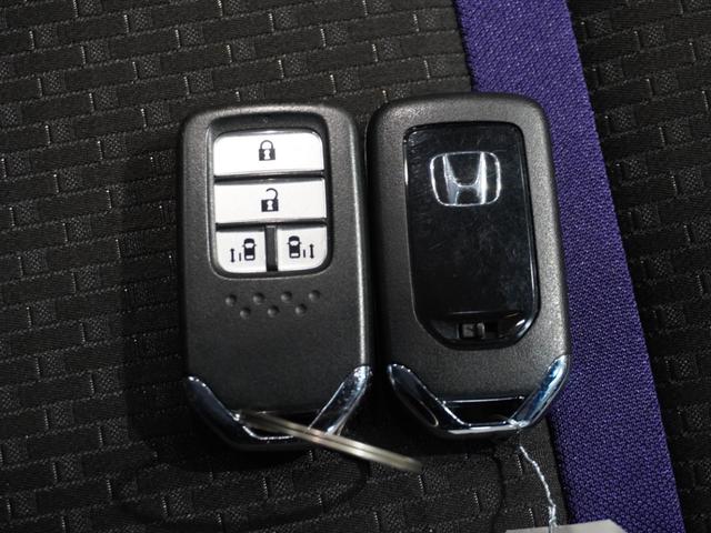ステップワゴンスパーダ スパーダ・クールスピリットホンダセンシング　ワンオーナー車　１０インチギャザーズメモリーナビ　フルセグ　ＣＤ／ＤＶＤ　ミュージックラック　ＥＴＣ　リアカメラ　ドライブレコーダー　ＬＥＤヘッドライト　シートヒーター　前後ドライブレコーダー（52枚目）