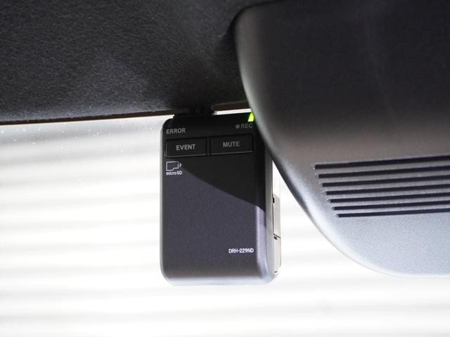 Ｎ－ＢＯＸカスタム ターボ　当社デモカー　禁煙車　９インチギャザーズメモリーナビ　フルセグ　ＣＤ／ＤＶＤ　ミュージックラック　ＥＴＣ　リアカメラ　ドライブレコーダー　ＬＥＤヘッドライト　シートヒーター　フロントヒーターシート（4枚目）