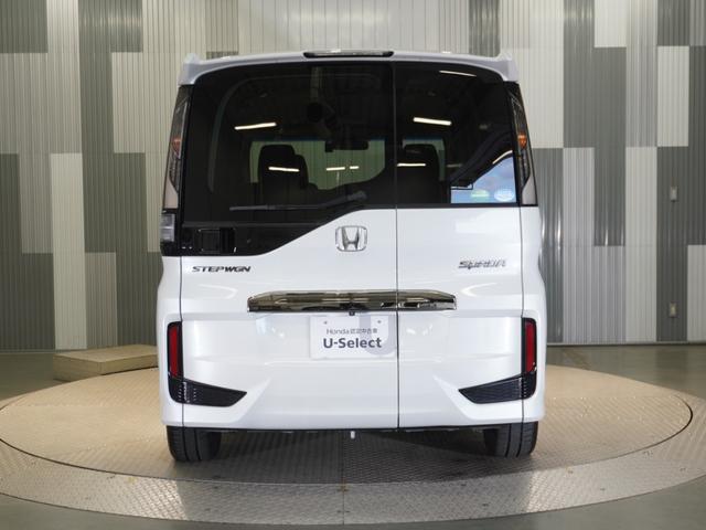 ステップワゴンスパーダ スパーダ・クールスピリットホンダセンシング　ワンオーナー車　９インチギャザーズメモリーナビ　フルセグ　ＣＤ／ＤＶＤ　ミュージックラック　ホンダセンシング　ＬＥＤヘッドライト　ＥＴＣ　ドライブレコーダー　サイド・カーテンエアバック　パドルシフト（26枚目）