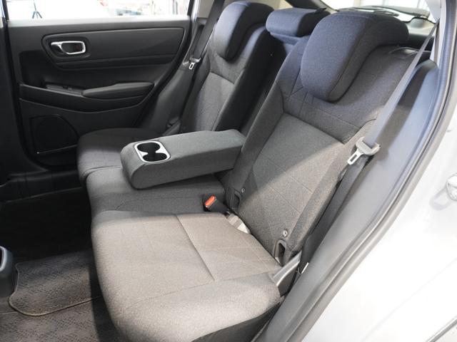 ヴェゼル ｅ：ＨＥＶＸ　当社デモカー　禁煙車　９インチギャザーズメモリーナビフルセグ　ＣＤ／ＤＶＤ　ミュージックラック　ホンダセンシング　ＬＥＤヘッドライト　ＥＴＣ　ドライブレコーダー　パドルシフト　サイドカーテンエアバック（15枚目）