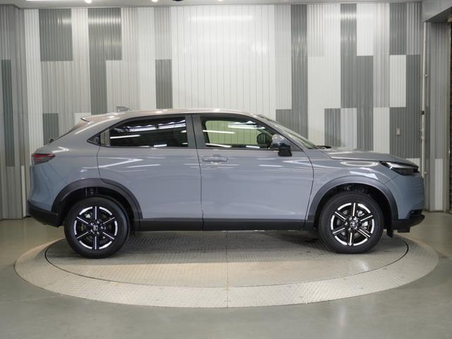 ヴェゼル ｅ：ＨＥＶＸ　当社デモカー　禁煙車　９インチギャザーズメモリーナビフルセグ　ＣＤ／ＤＶＤ　ミュージックラック　ホンダセンシング　ＬＥＤヘッドライト　ＥＴＣ　ドライブレコーダー　パドルシフト　サイドカーテンエアバック（26枚目）