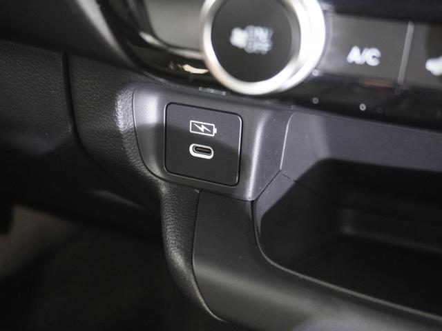 ヴェゼル ｅ：ＨＥＶＸ　当社デモカー　禁煙車　９インチギャザーズメモリーナビフルセグ　ＣＤ／ＤＶＤ　ミュージックラック　ホンダセンシング　ＬＥＤヘッドライト　ＥＴＣ　ドライブレコーダー　パドルシフト　サイドカーテンエアバック（41枚目）