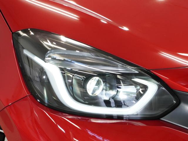 フィット ｅ：ＨＥＶＲＳ　当社デモカー　禁煙車　９インチギャザーズメモリーナビ　フルセグ　ＣＤ／ＤＶＤ　ミュージックラック　ホンダセンシング　ＬＥＤヘッドライト　ＥＴＣ　ドライブレコーダー　前後センサー１６インチアルミホイール（9枚目）