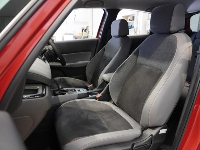 フィット ｅ：ＨＥＶＲＳ　当社デモカー　禁煙車　９インチギャザーズメモリーナビ　フルセグ　ＣＤ／ＤＶＤ　ミュージックラック　ホンダセンシング　ＬＥＤヘッドライト　ＥＴＣ　ドライブレコーダー　前後センサー１６インチアルミホイール（14枚目）