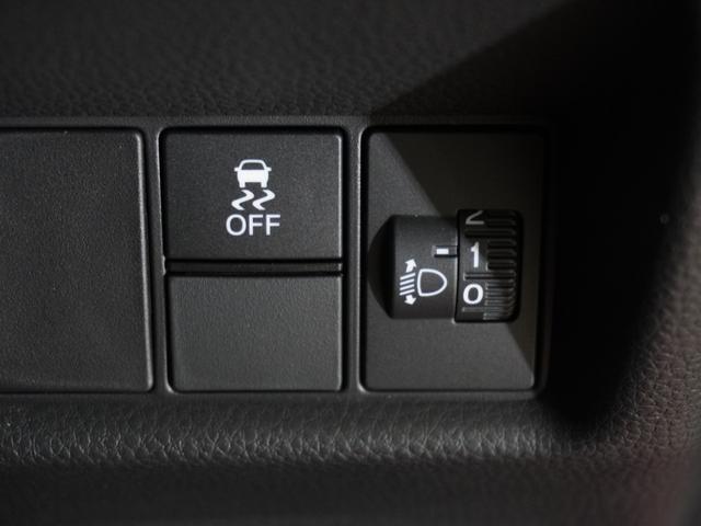 フィット ｅ：ＨＥＶＲＳ　当社デモカー　禁煙車　９インチギャザーズメモリーナビ　フルセグ　ＣＤ／ＤＶＤ　ミュージックラック　ホンダセンシング　ＬＥＤヘッドライト　ＥＴＣ　ドライブレコーダー　前後センサー１６インチアルミホイール（50枚目）