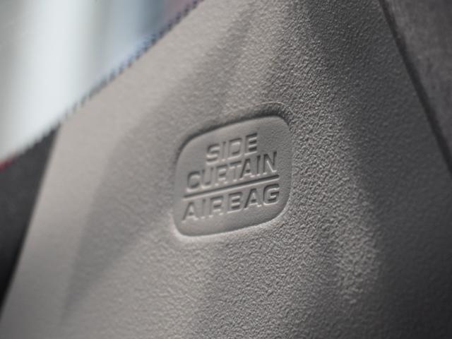 フィット ｅ：ＨＥＶＲＳ　当社デモカー　禁煙車　９インチギャザーズメモリーナビ　フルセグ　ＣＤ／ＤＶＤ　ミュージックラック　ホンダセンシング　ＬＥＤヘッドライト　ＥＴＣ　ドライブレコーダー　前後センサー１６インチアルミホイール（53枚目）