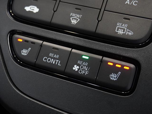 ステップワゴン ｅ：ＨＥＶスパーダプレミアムライン　ワンオーナー車　禁煙車　いまコレ＋　オーディオレス　クルーズコントロール　ホンダセンシング　ＬＥＤヘッドライト　ＥＴＣ　フロントヒーターシート　前後センサー　１７インチアルミホイール　パドルシフト（16枚目）