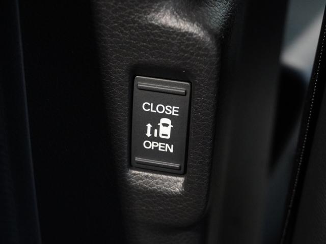 ステップワゴン ｅ：ＨＥＶスパーダプレミアムライン　ワンオーナー車　禁煙車　いまコレ＋　オーディオレス　クルーズコントロール　ホンダセンシング　ＬＥＤヘッドライト　ＥＴＣ　フロントヒーターシート　前後センサー　１７インチアルミホイール　パドルシフト（40枚目）