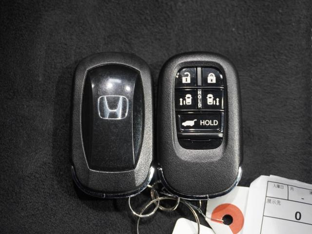 ステップワゴン ｅ：ＨＥＶスパーダプレミアムライン　ワンオーナー車　禁煙車　いまコレ＋　オーディオレス　クルーズコントロール　ホンダセンシング　ＬＥＤヘッドライト　ＥＴＣ　フロントヒーターシート　前後センサー　１７インチアルミホイール　パドルシフト（60枚目）