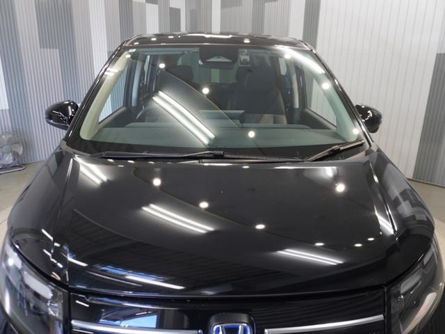 フリード ｅ：ＨＥＶエアーＥＸ　当社デモカー　禁煙車　１１．４インチギャザーズメモリーナビ　フルセグ　ＣＤ／ＤＶＤ　ミュージックラック　ホンダセンシング　ＬＥＤヘッドライト　ＥＴＣ　前後ドライブレコーダー　フロントヒーターシート（11枚目）