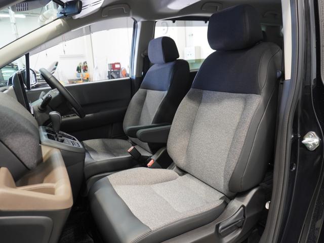 フリード ｅ：ＨＥＶエアーＥＸ　当社デモカー　禁煙車　１１．４インチギャザーズメモリーナビ　フルセグ　ＣＤ／ＤＶＤ　ミュージックラック　ホンダセンシング　ＬＥＤヘッドライト　ＥＴＣ　前後ドライブレコーダー　フロントヒーターシート（14枚目）