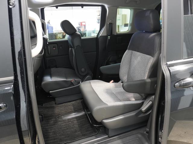 フリード ｅ：ＨＥＶエアーＥＸ　当社デモカー　禁煙車　１１．４インチギャザーズメモリーナビ　フルセグ　ＣＤ／ＤＶＤ　ミュージックラック　ホンダセンシング　ＬＥＤヘッドライト　ＥＴＣ　前後ドライブレコーダー　フロントヒーターシート（68枚目）