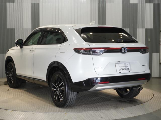 ヴェゼル ｅ：ＨＥＶＺ　ワンオーナー車　禁煙車　９インチホンダコネクテッドディスプレイナビ　フルセグ　ＵＳＢ　Ｂｌｕｅｔｏｏｔｈ　ホンダセンシング　ＬＥＤヘッドライト　ＥＴＣ　前後ドライブレコーダー　前後センサーパドルシフト（8枚目）