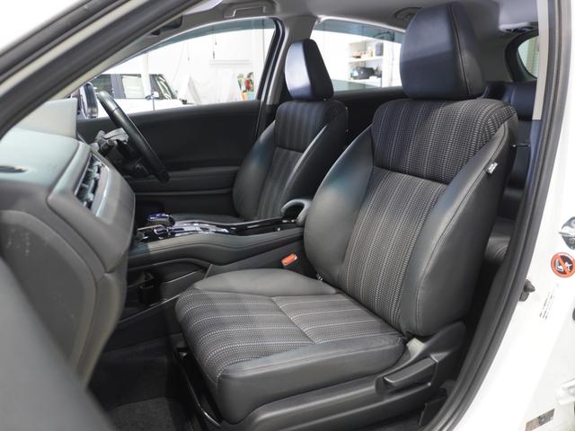 ヴェゼル ハイブリッドＺ・ホンダセンシング　ワンオーナー車　禁煙車　ギャザーズメモリーナビ　フルセグ　ＣＤ／ＤＶＤ　ミュージックラック　ホンダセンシング　ＬＥＤヘッドライト　ＥＴＣ　前後ドライブレコーダー　フロントヒーターシート　１７インチＡＷ（14枚目）