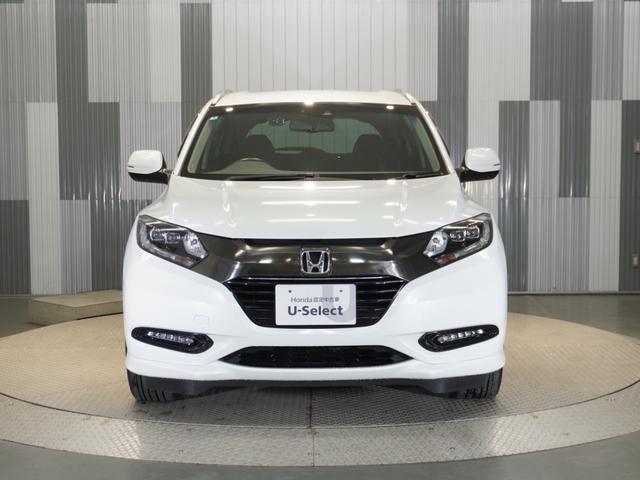 ヴェゼル ハイブリッドＺ・ホンダセンシング　ワンオーナー車　禁煙車　ギャザーズメモリーナビ　フルセグ　ＣＤ／ＤＶＤ　ミュージックラック　ホンダセンシング　ＬＥＤヘッドライト　ＥＴＣ　前後ドライブレコーダー　フロントヒーターシート　１７インチＡＷ（22枚目）