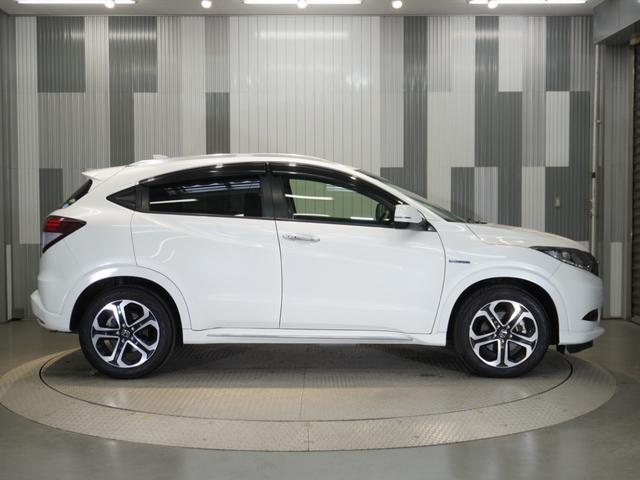 ヴェゼル ハイブリッドＺ・ホンダセンシング　ワンオーナー車　禁煙車　ギャザーズメモリーナビ　フルセグ　ＣＤ／ＤＶＤ　ミュージックラック　ホンダセンシング　ＬＥＤヘッドライト　ＥＴＣ　前後ドライブレコーダー　フロントヒーターシート　１７インチＡＷ（27枚目）