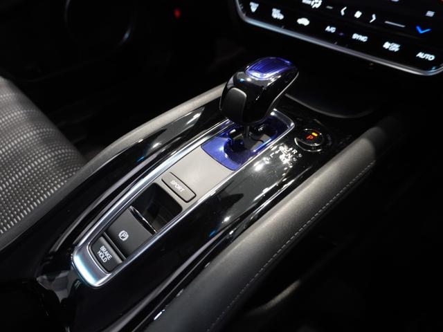 ヴェゼル ハイブリッドＺ・ホンダセンシング　ワンオーナー車　禁煙車　ギャザーズメモリーナビ　フルセグ　ＣＤ／ＤＶＤ　ミュージックラック　ホンダセンシング　ＬＥＤヘッドライト　ＥＴＣ　前後ドライブレコーダー　フロントヒーターシート　１７インチＡＷ（43枚目）
