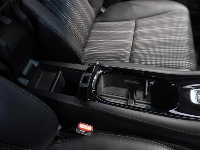 ヴェゼル ハイブリッドＺ・ホンダセンシング　ワンオーナー車　禁煙車　ギャザーズメモリーナビ　フルセグ　ＣＤ／ＤＶＤ　ミュージックラック　ホンダセンシング　ＬＥＤヘッドライト　ＥＴＣ　前後ドライブレコーダー　フロントヒーターシート　１７インチＡＷ（47枚目）