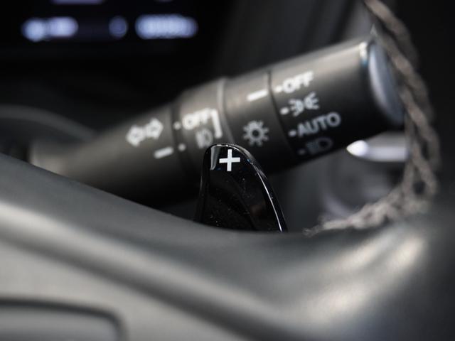 ヴェゼル ハイブリッドＺ・ホンダセンシング　ワンオーナー車　禁煙車　ギャザーズメモリーナビ　フルセグ　ＣＤ／ＤＶＤ　ミュージックラック　ホンダセンシング　ＬＥＤヘッドライト　ＥＴＣ　前後ドライブレコーダー　フロントヒーターシート　１７インチＡＷ（54枚目）