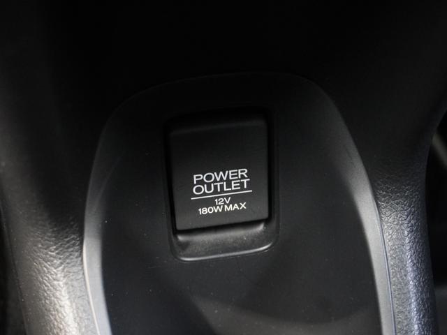 ヴェゼル ハイブリッドＺ・ホンダセンシング　ワンオーナー車　禁煙車　ギャザーズメモリーナビ　フルセグ　ＣＤ／ＤＶＤ　ミュージックラック　ホンダセンシング　ＬＥＤヘッドライト　ＥＴＣ　前後ドライブレコーダー　フロントヒーターシート　１７インチＡＷ（66枚目）